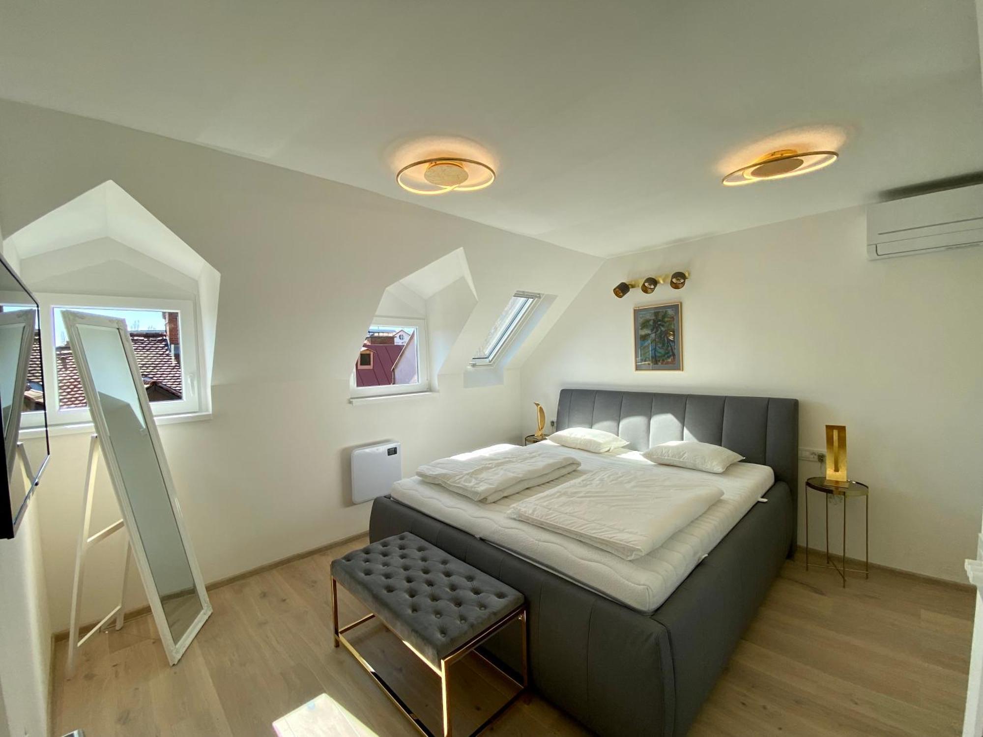 Ab Ljubljana - The Princess Castle Triplex エクステリア 写真