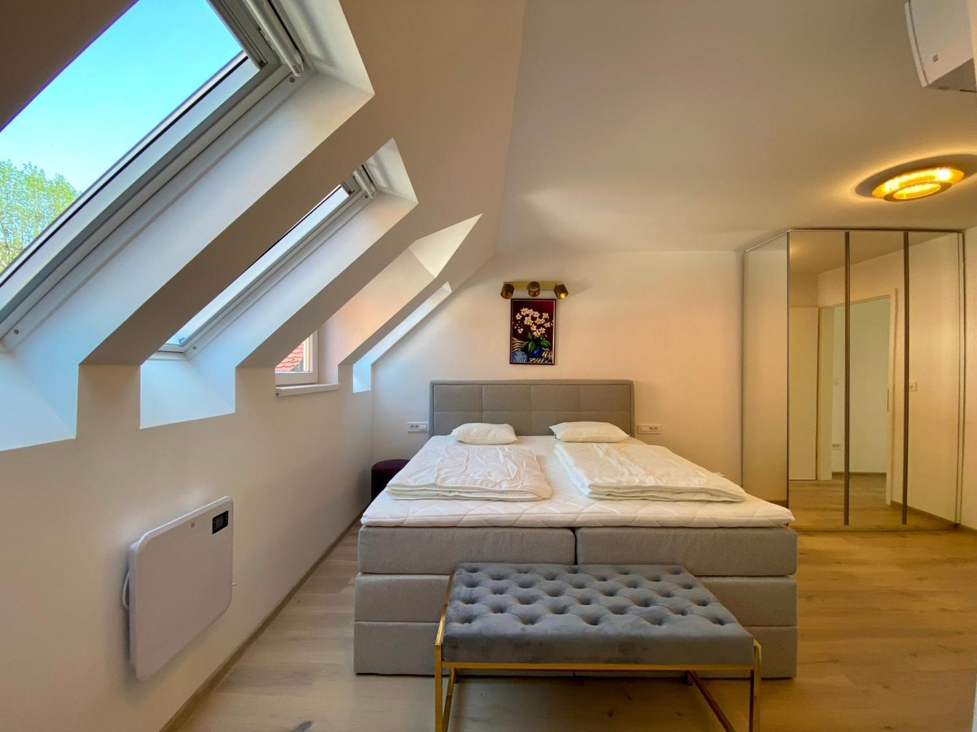 Ab Ljubljana - The Princess Castle Triplex エクステリア 写真